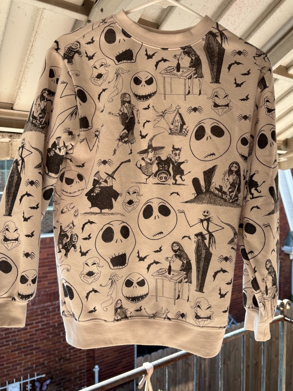 Nightmare before Christmas Crewneck Sweatshirt - Beige & Black Size S